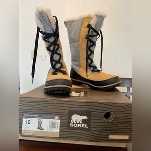 Sorel Tivoli High II Boots